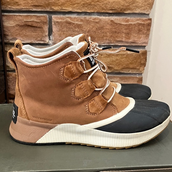 Sorel out n about rain boots - Picture 3 of 8